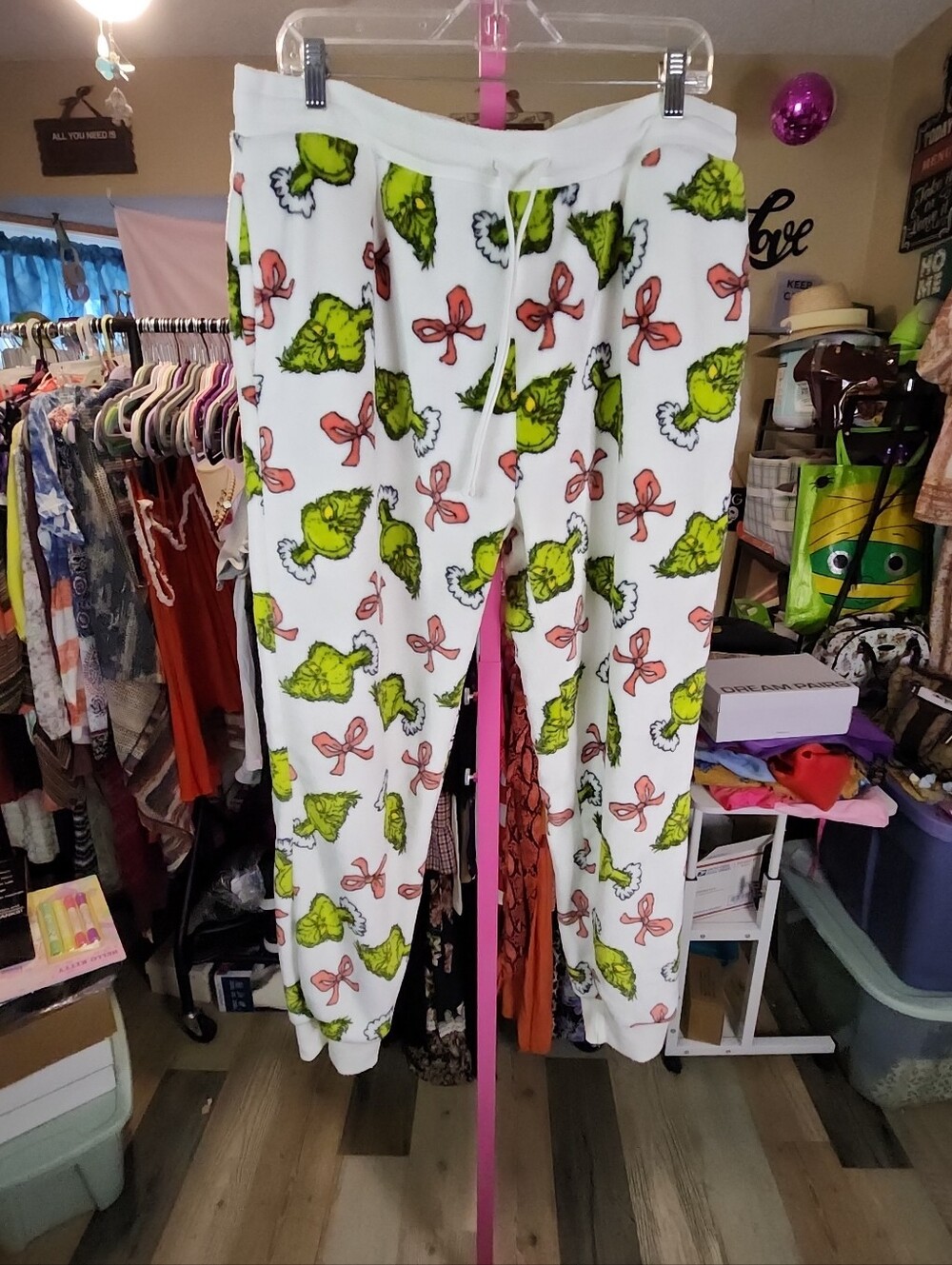 Xlarge grinch fleece pj's pants 19 waist,  39 inseam euc